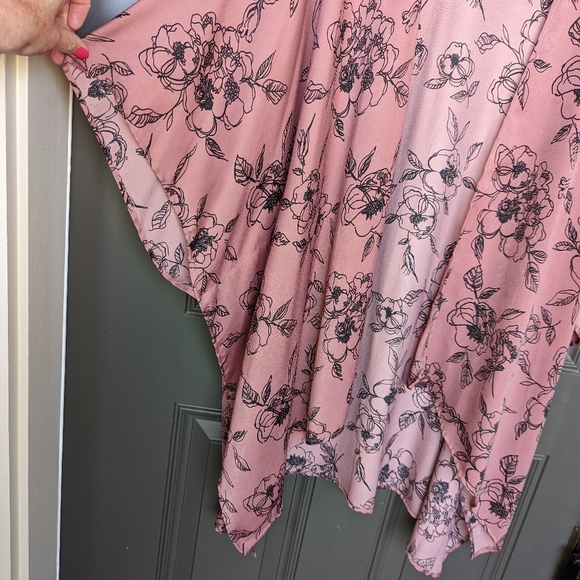 Kimono Style Wrap, Open Front, Mauve w/Black Floral Print, Size S/M. EUC - Picture 2 of 9